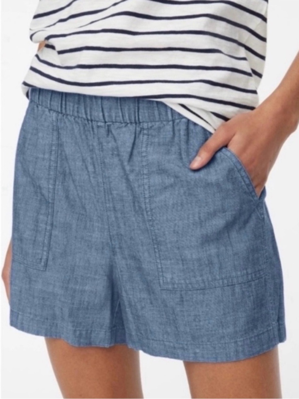 J.Crew New Chambray Pull-on Short
Size S
NWT